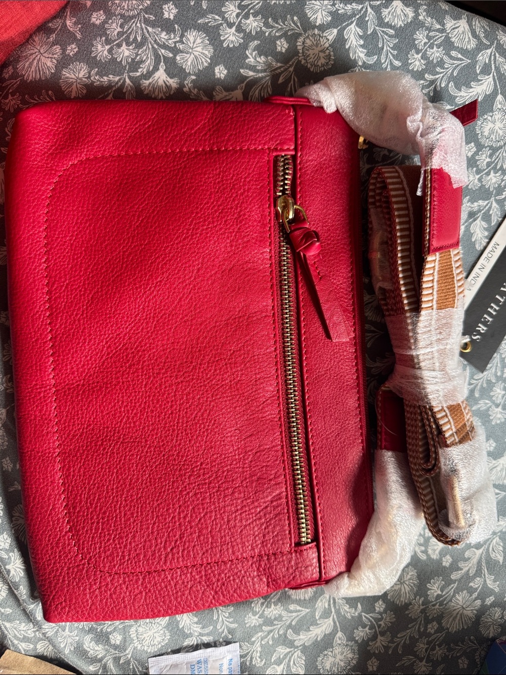 Women’s Red Leather Crossbody Bag - Stylish Everyday Carry